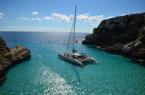 Magical Sunsets Await: Catamaran Rides in Mallorca